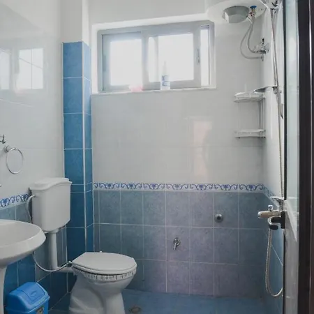 מלון Vila Memcaj 23