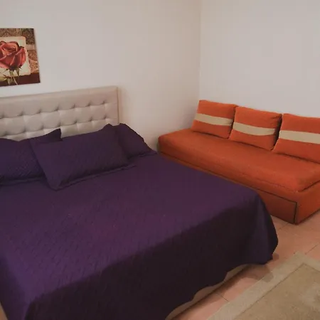 Vila Memcaj 23 3* Velipojë
